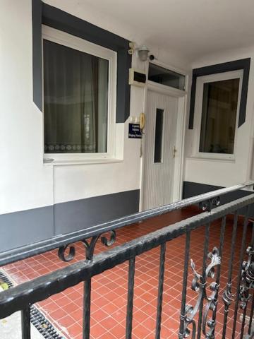 Corvin Panzio Bed & Breakfast Gyor Exterior photo